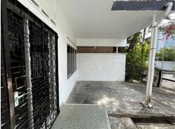 Peakview Estate (D16), Terrace #629756981
